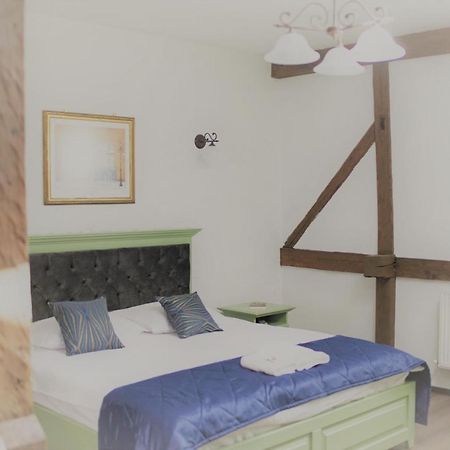 Hotel La Curtea Domneasca Piatra Neamţ Zewnętrze zdjęcie