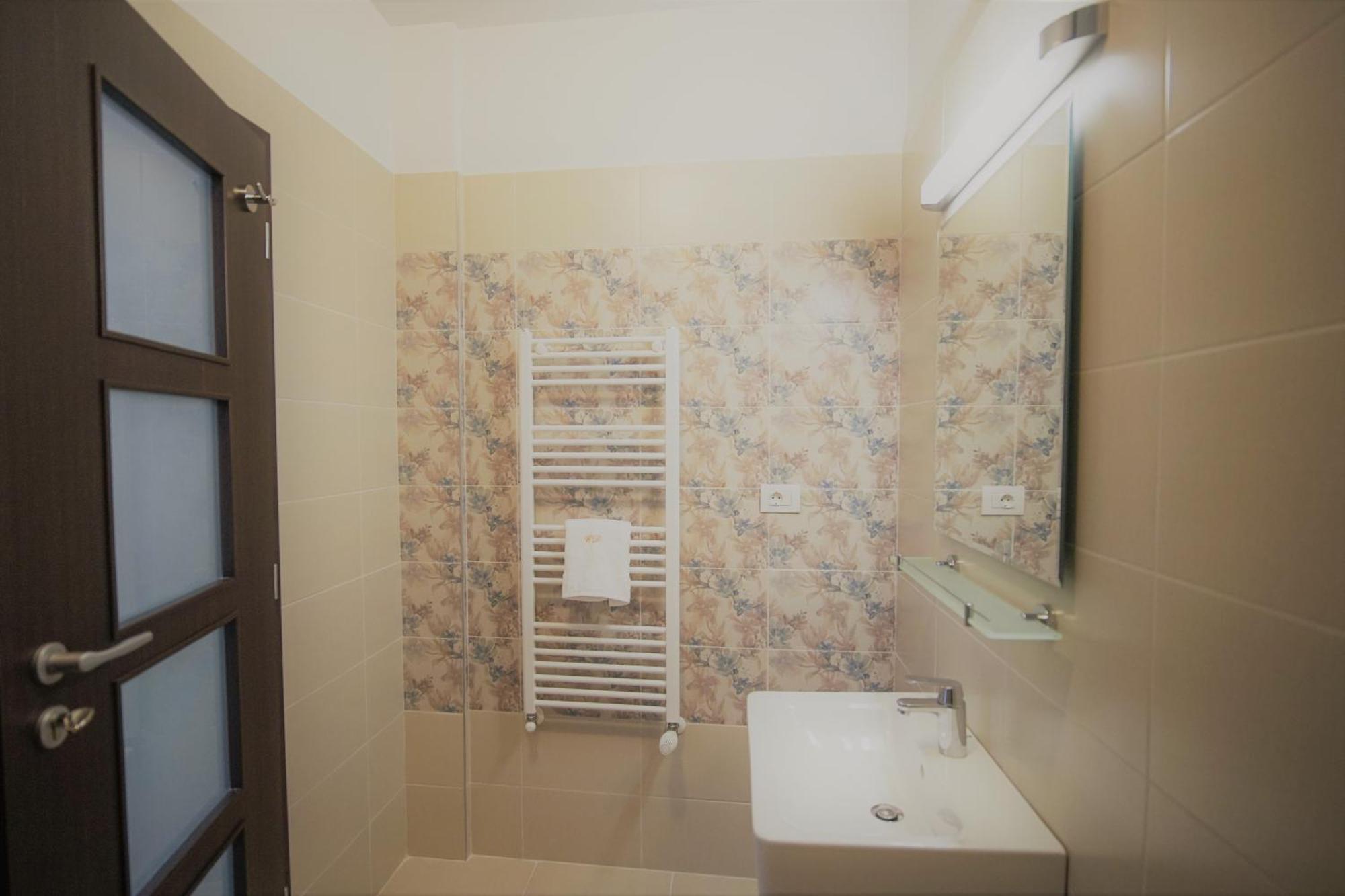 Hotel La Curtea Domneasca Piatra Neamţ Pokój zdjęcie