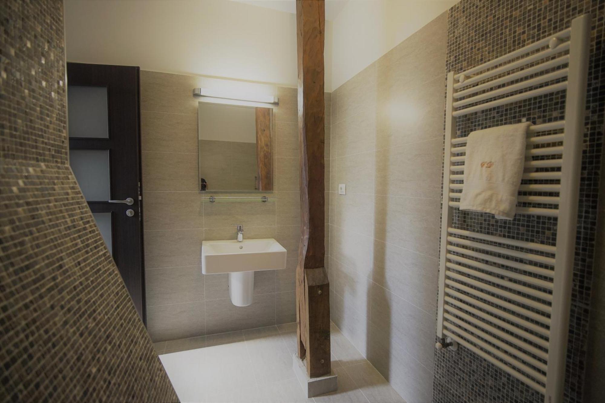 Hotel La Curtea Domneasca Piatra Neamţ Pokój zdjęcie